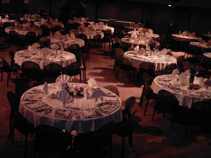 les_tables_installe agd.jpg (27165 octets)